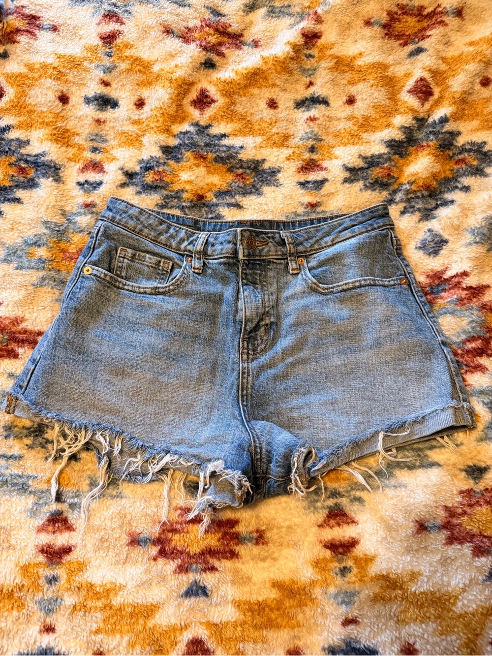 Wild Fable High-Rise Cuff - Medium Wash Denim Shorts